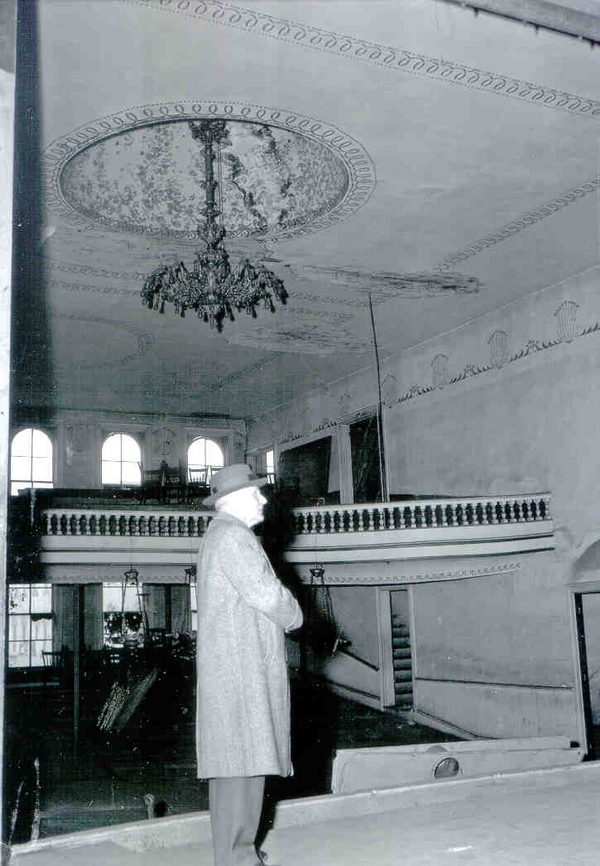 Albion Opera House - 1957 PHOTO OF HADLEY SHELDON FROM ALBION WEBSITE